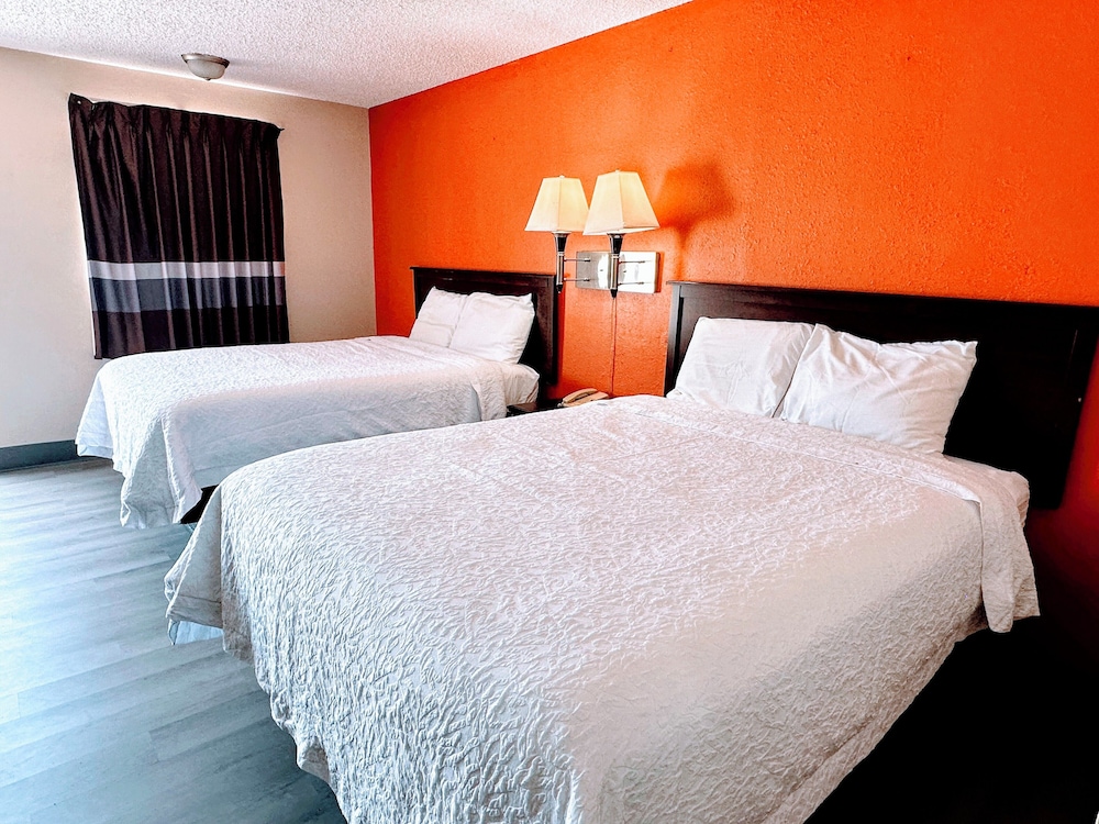 Relax Inn Henryetta 11/28