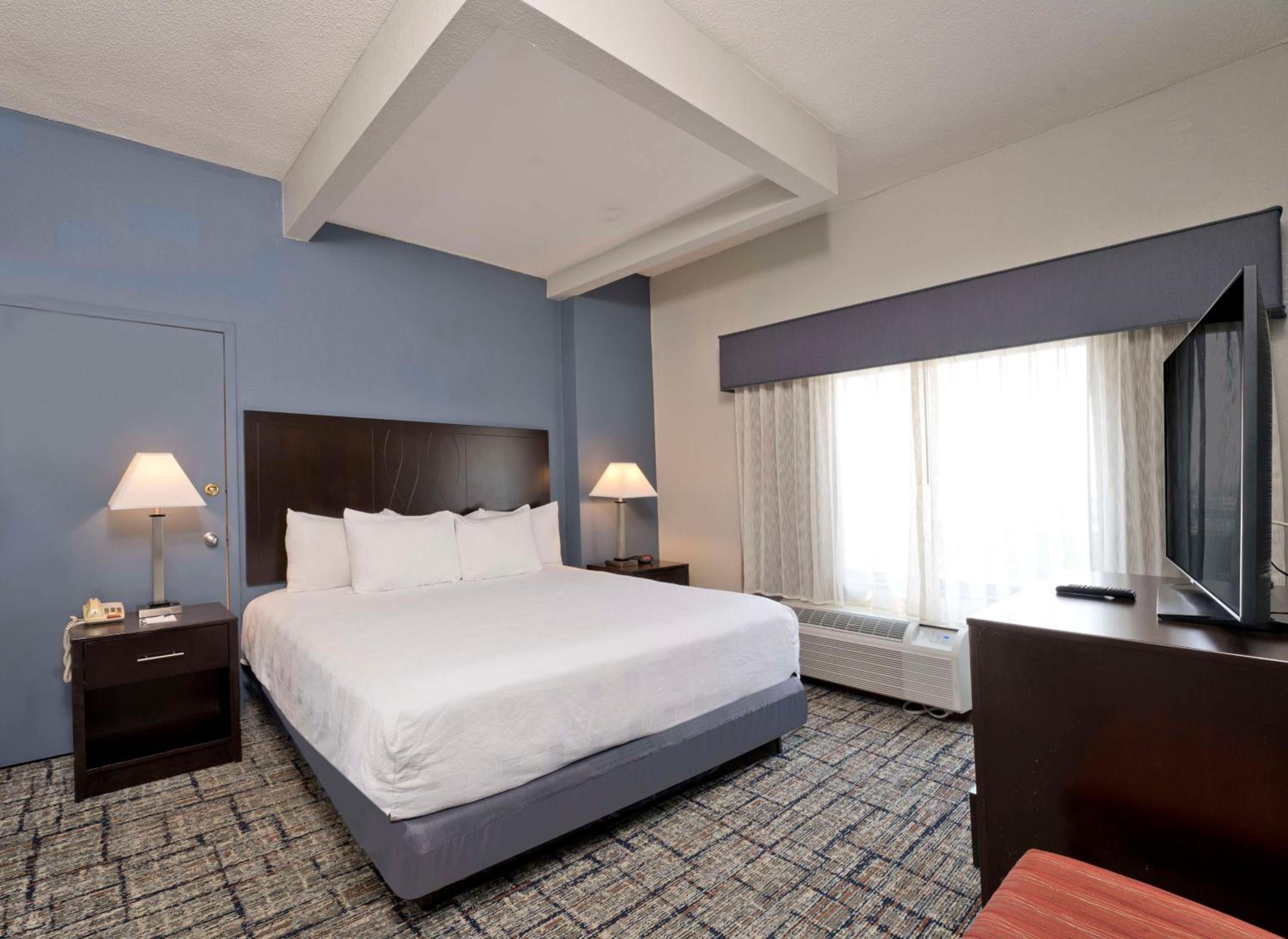 جناح تنفيذي بسرير كينج، Best Western Plus Hotel & Conference Center 6/7
