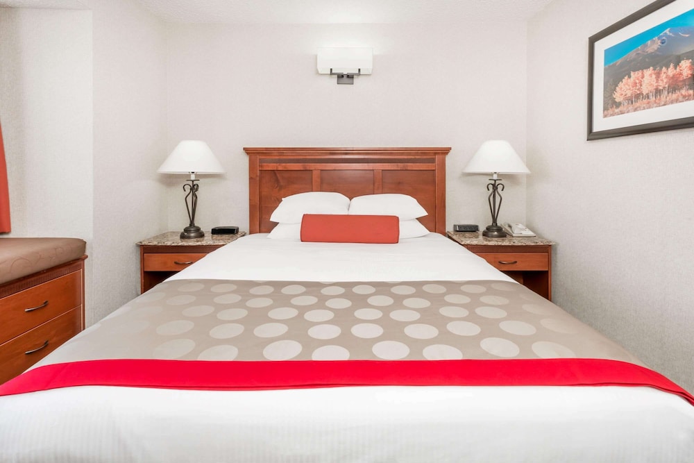 Ramada by Wyndham Frisco 18/32
