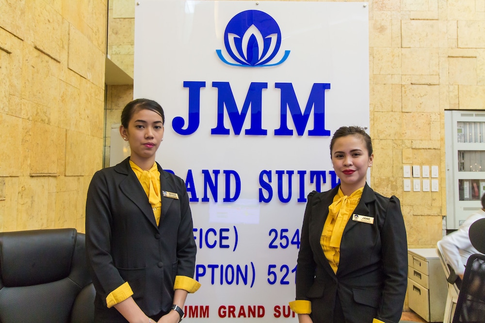 Jmm Grand Suites 8/50