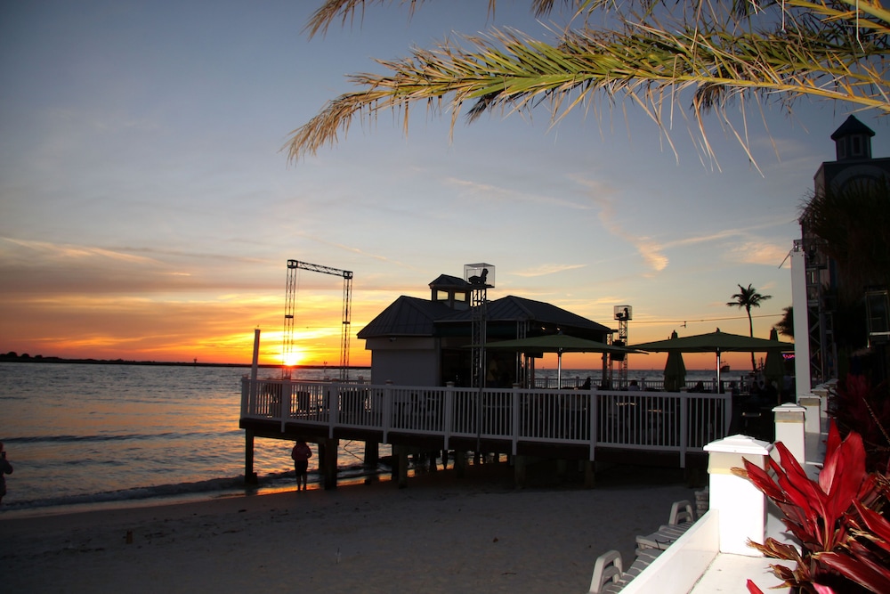 Shephards Beach Resort 54/66