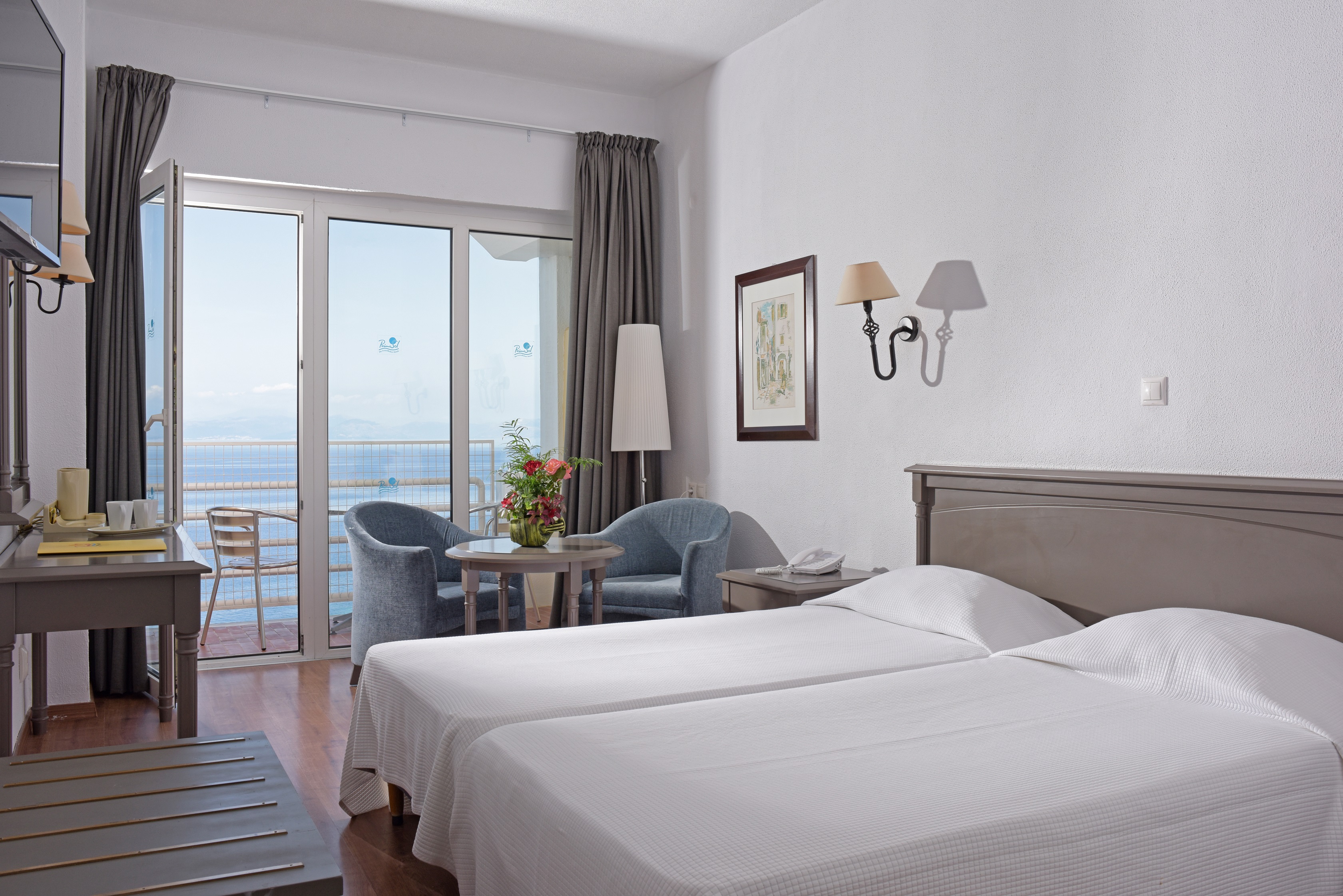 Room, Double or Twin Bed, Sea View