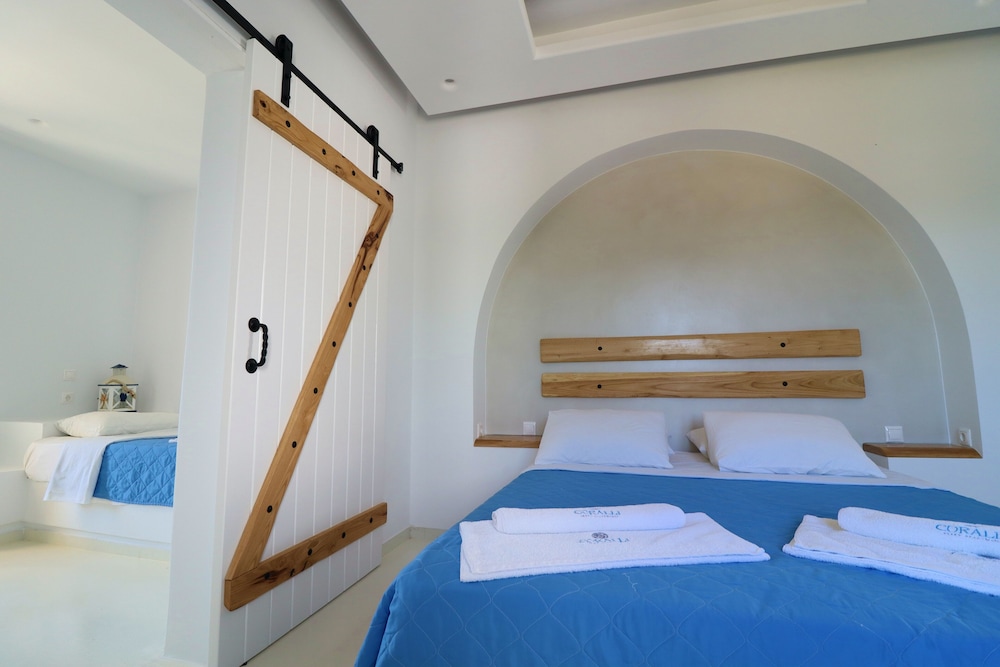 Coralli Beach Apartments 7/50