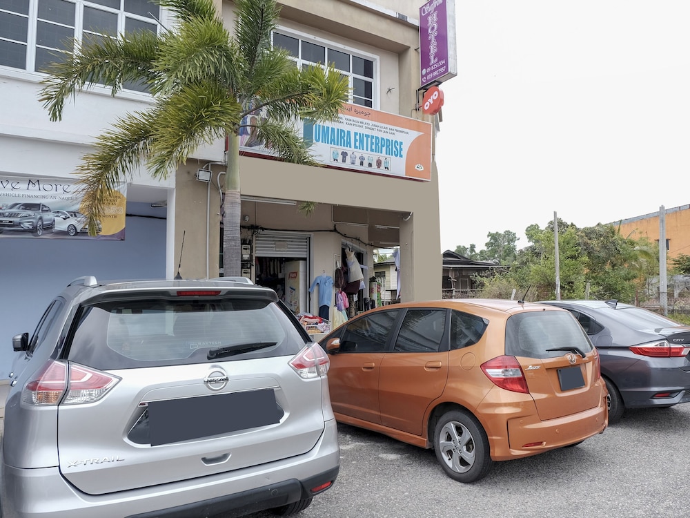 OYO 90180 Gemilang Hotel Kerteh 26/29