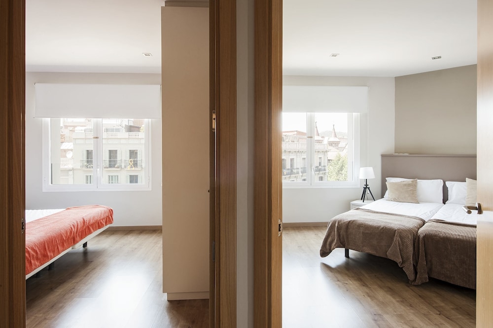 The Corner Apartments by Aspasios 34/65