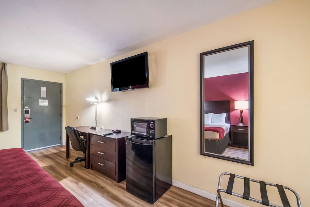 Econo Lodge Kearney - Liberty 20/31