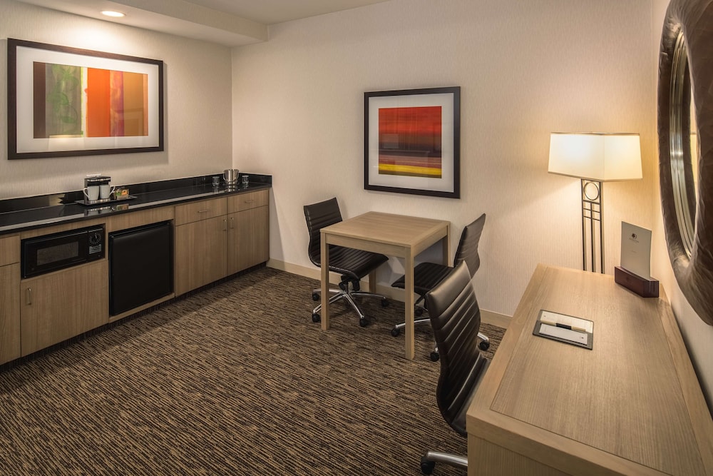 Doubletree By Hilton Hotel Vancouver 36/39