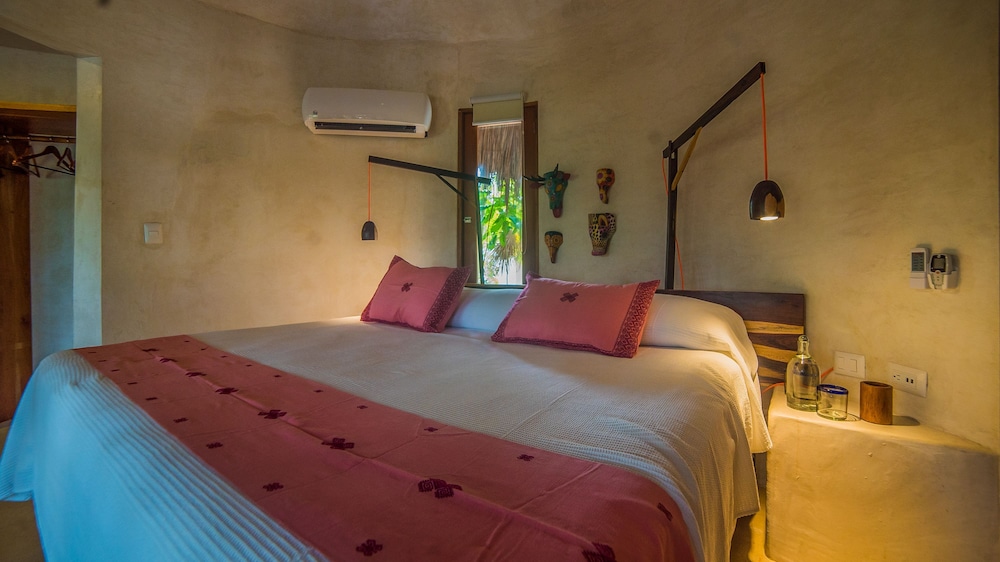 Hotel Poc Na 8/100