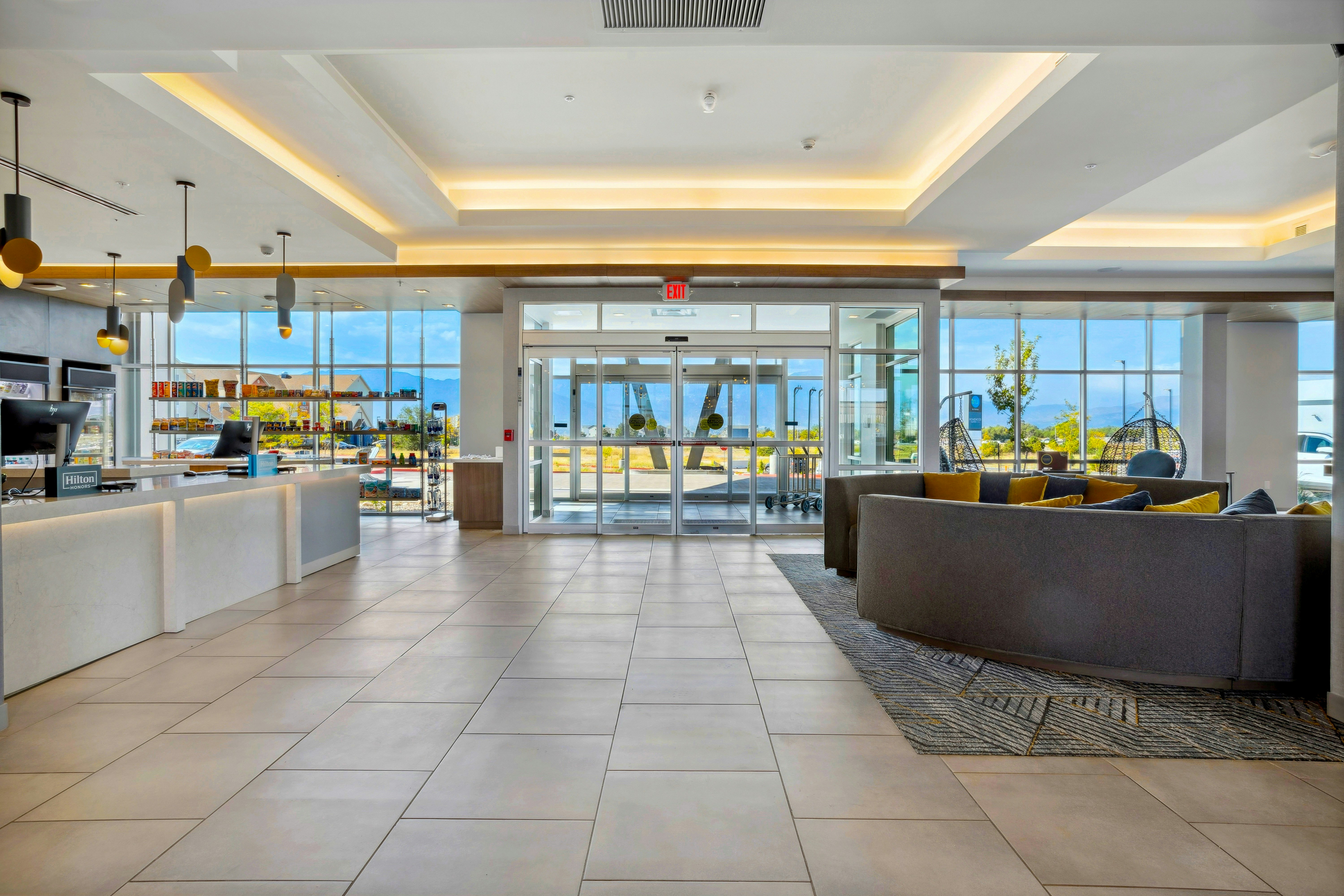 Lobby at Tru by Hilton Colorado Springs Airport, COLORADO SPRINGS - CO