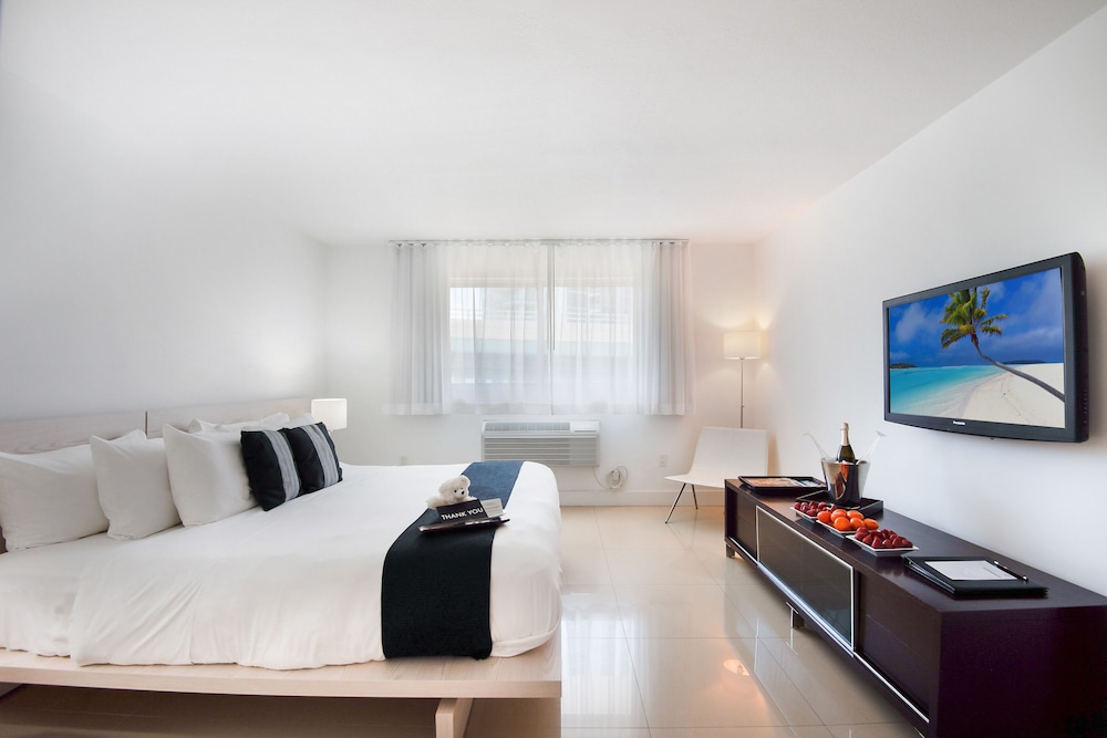 Beach Haus Bal Harbour 35/76