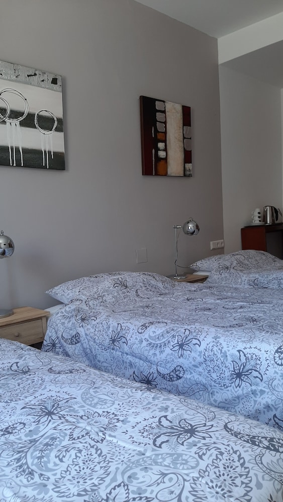 Hotel Ronda 21/24