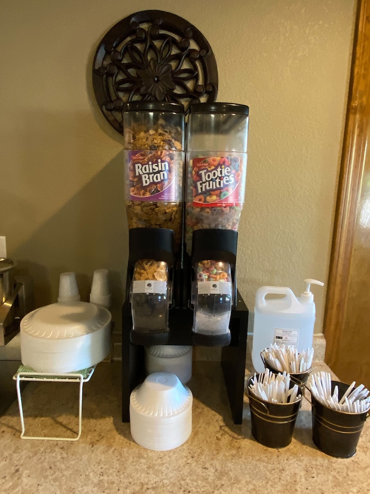 Green Gables Inn 36/43