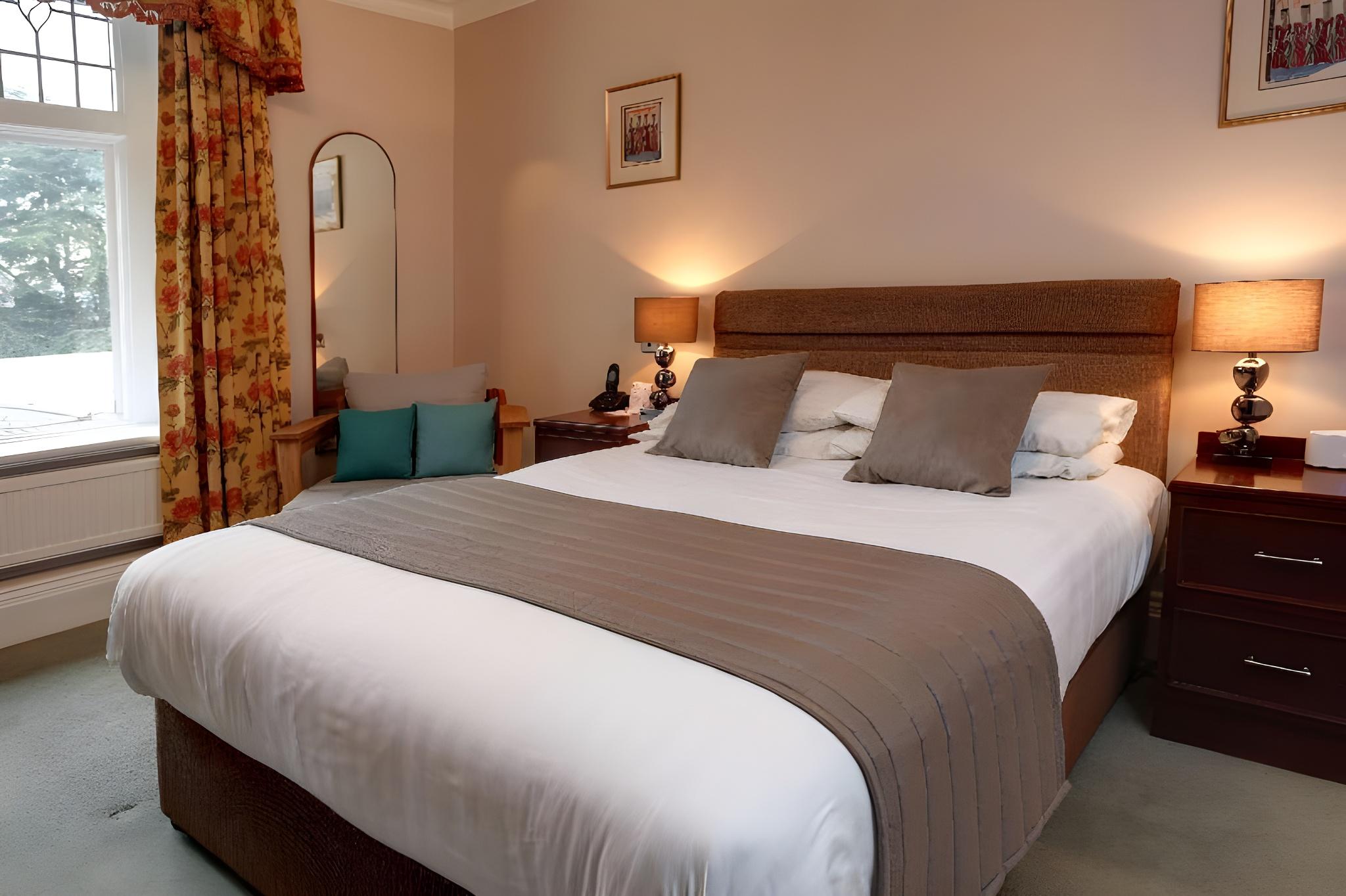 CLASSIC, TWIN BEDS