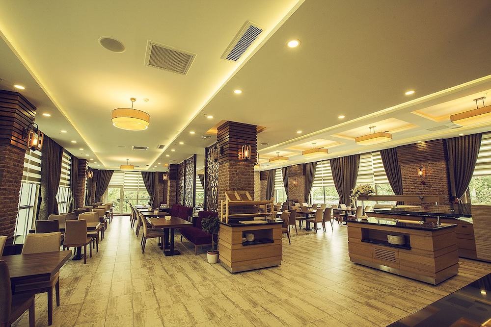 El Garden Hotel & Residence 26/33