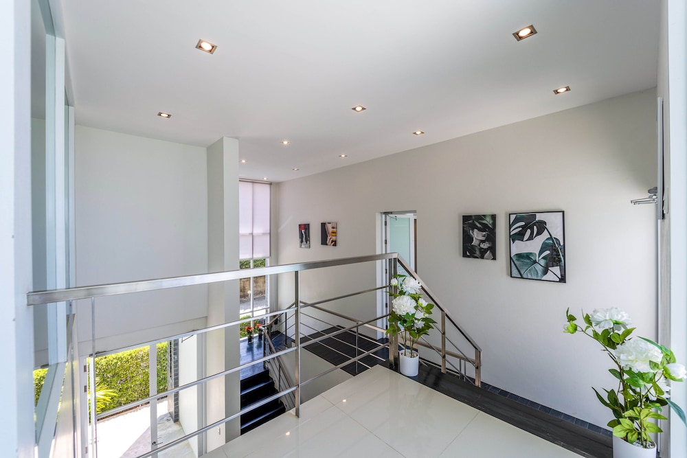 Phu Montra Villa With Ocean View A4 13/50