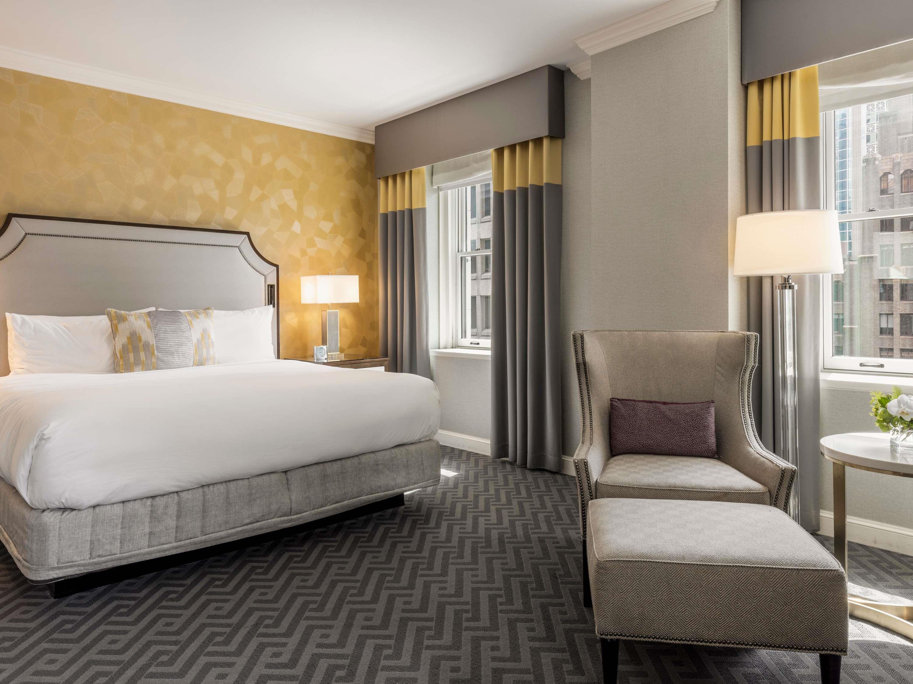 Deluxe, King Bed, Bay View, High Floor, Corner