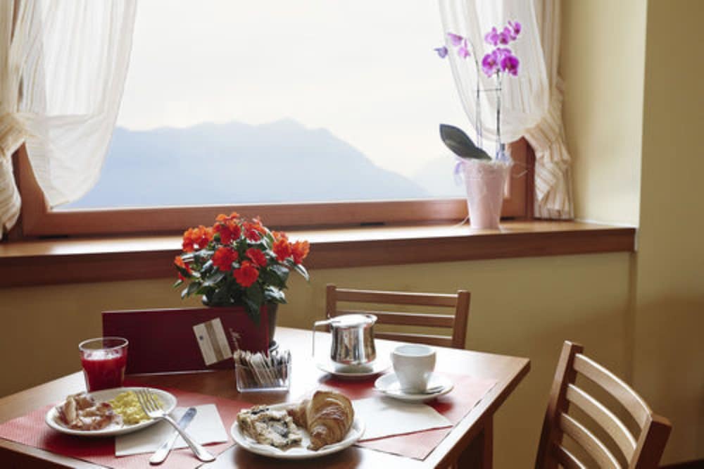 Hotel Paradiso sul Lago 38/50