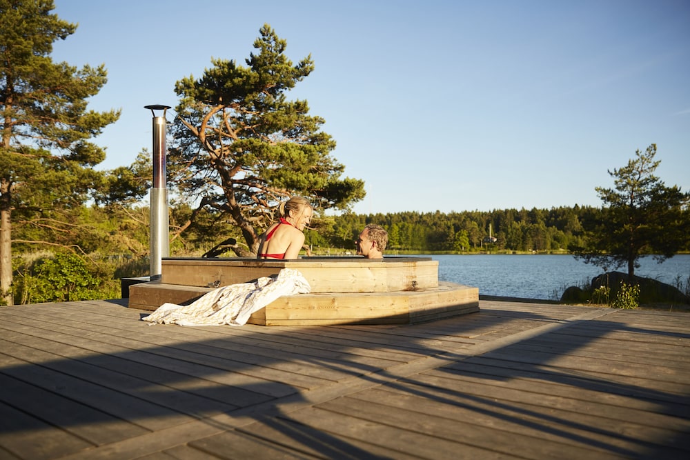 Marholmen Hotell and Conference AB 6/81