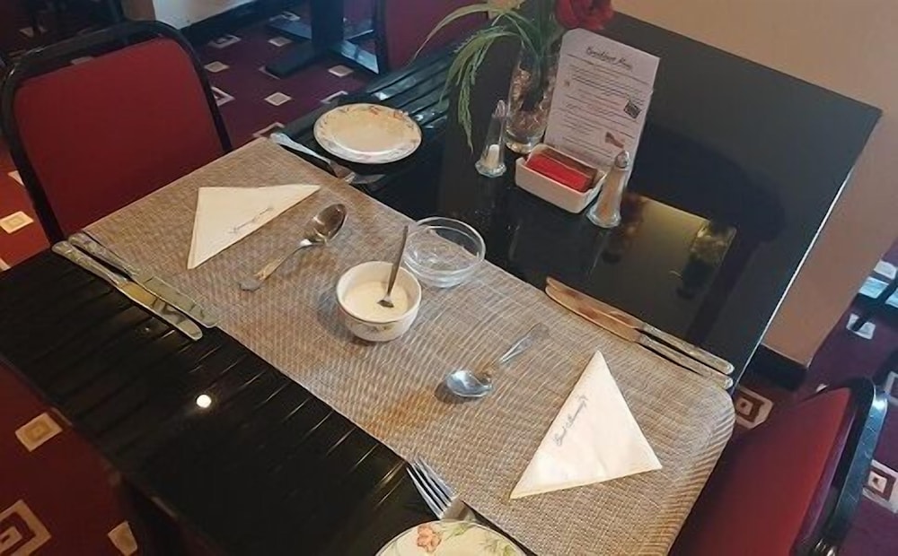 Blenheim Mount Hotel 25/50