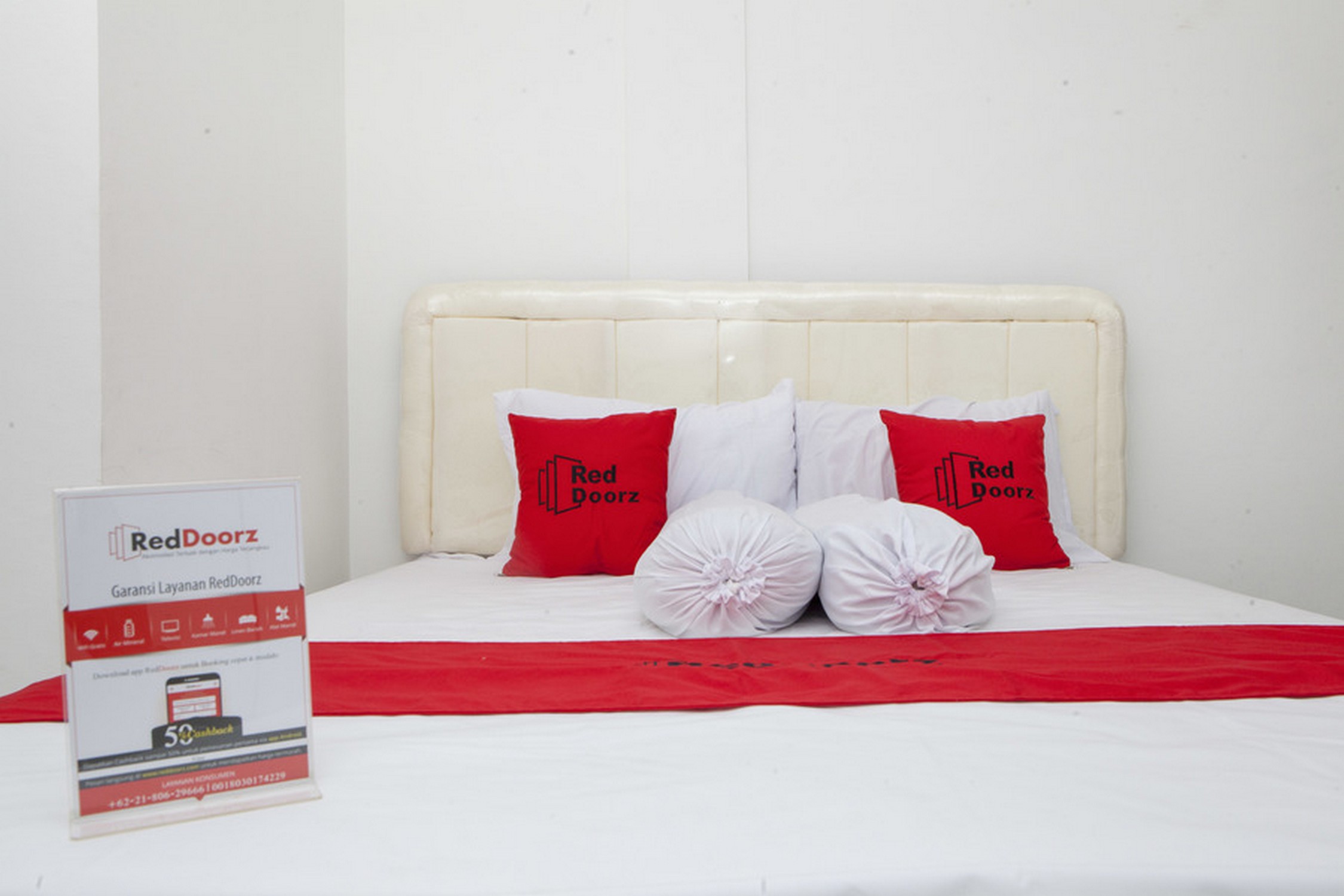 Reddoorz Plus Near Telkom Corporate University 17/29