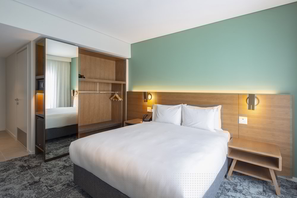 Holiday Inn Express And Suites Queenstown 30/79