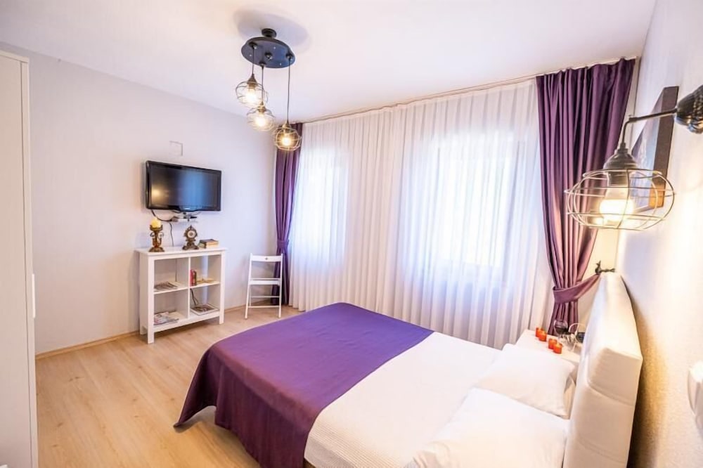 Heredot Otel 4/22
