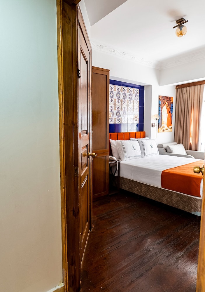 Hotel Vera 18/50