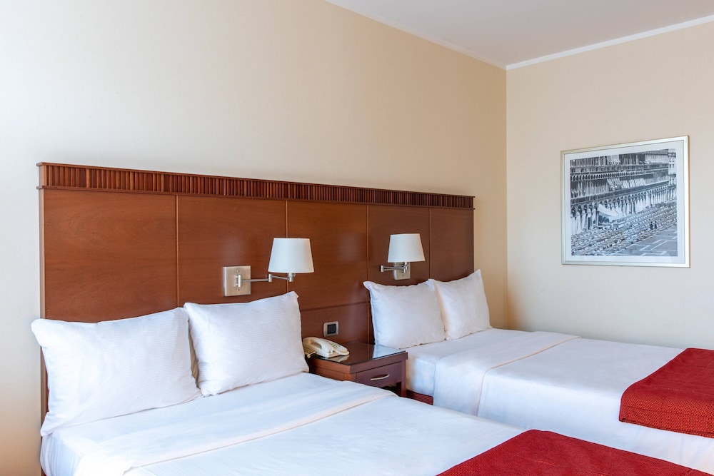Courtyard By Marriott Venice Airport 20/38