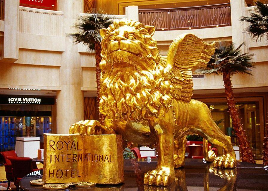 Royal International Hotel 26/30