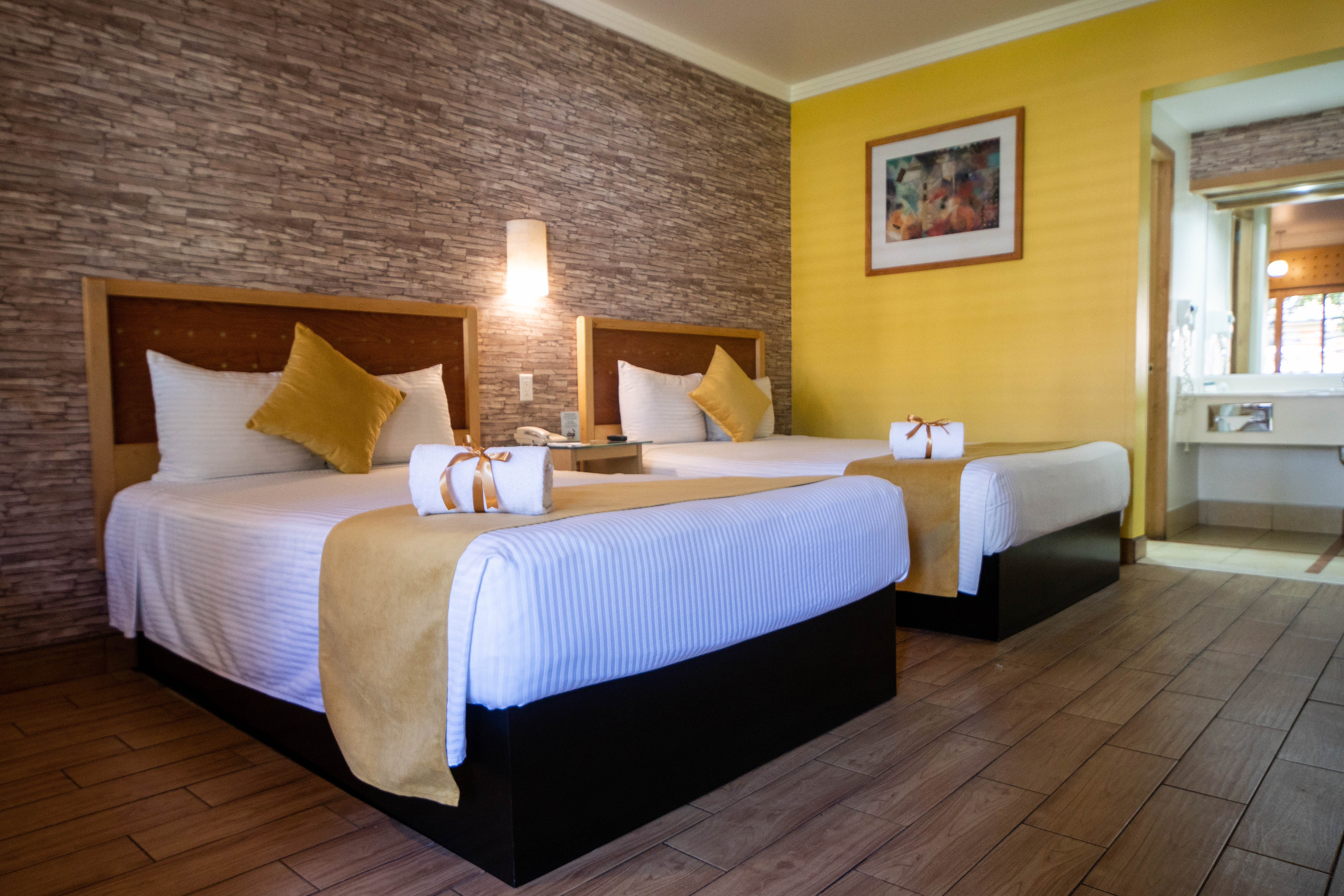 Colonial, Double Bed