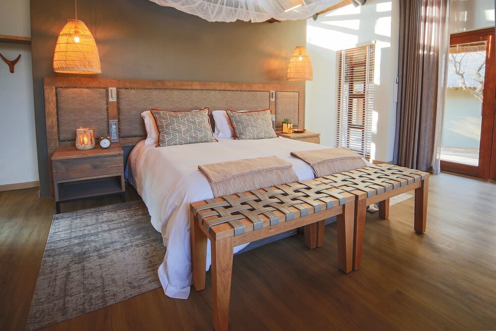 Nkala Safari Lodge 2/43