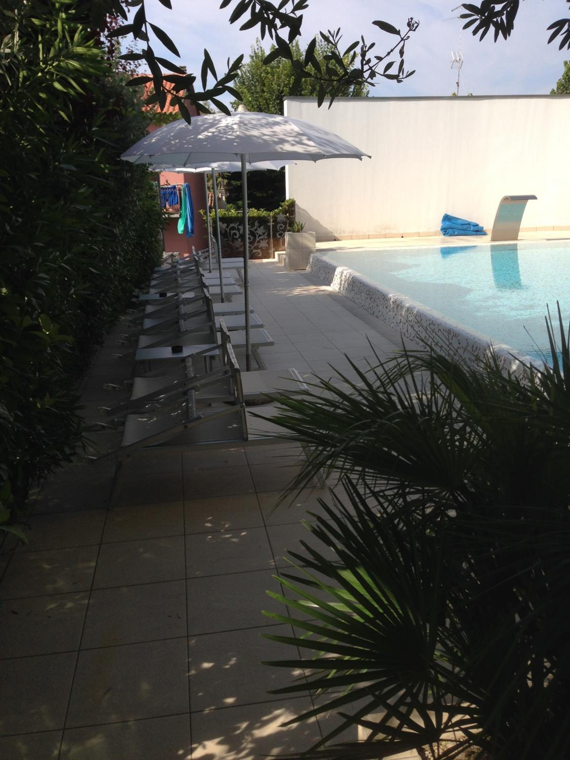 Hotel Byron Rimini 46/50