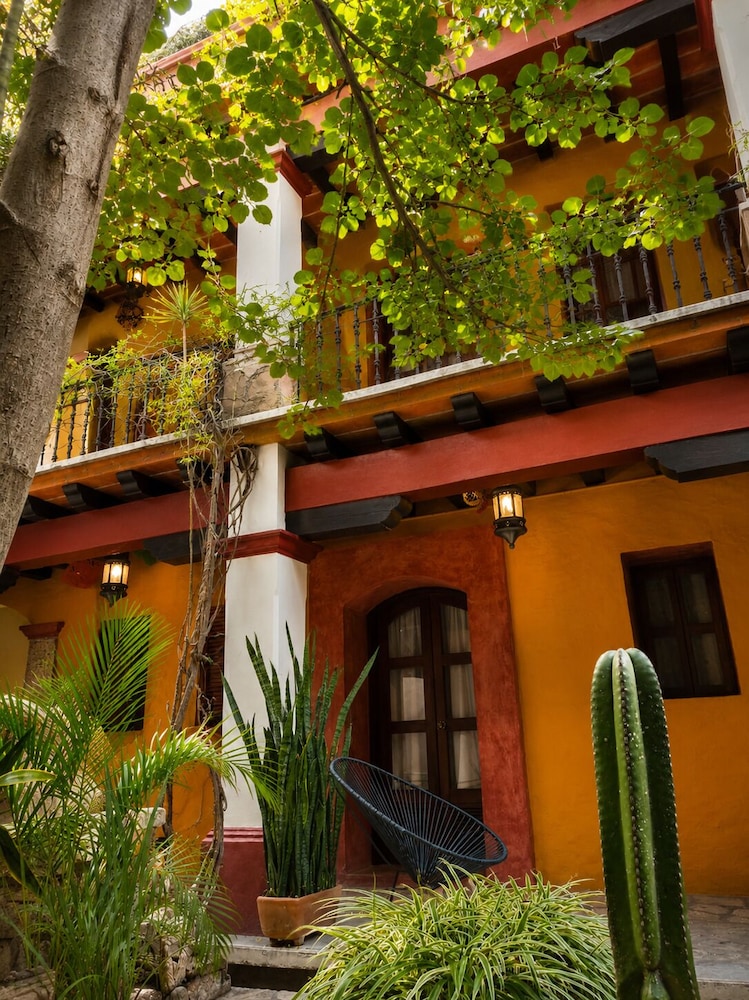 Hotel Casa del Sótano 6/50