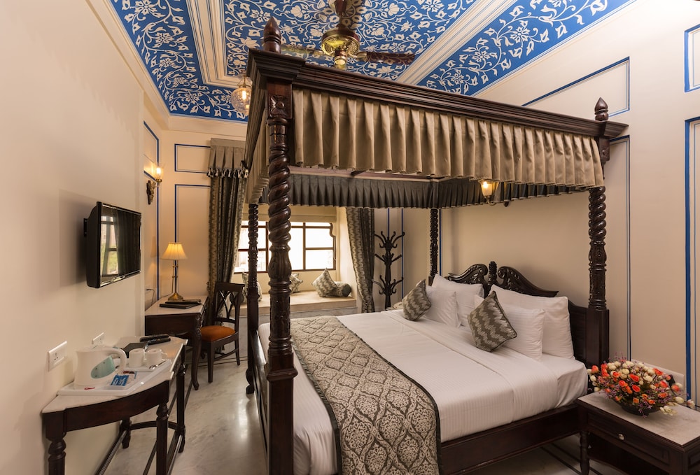 Umaid Haveli-A Heritage Style Hotel & Resort 24/66