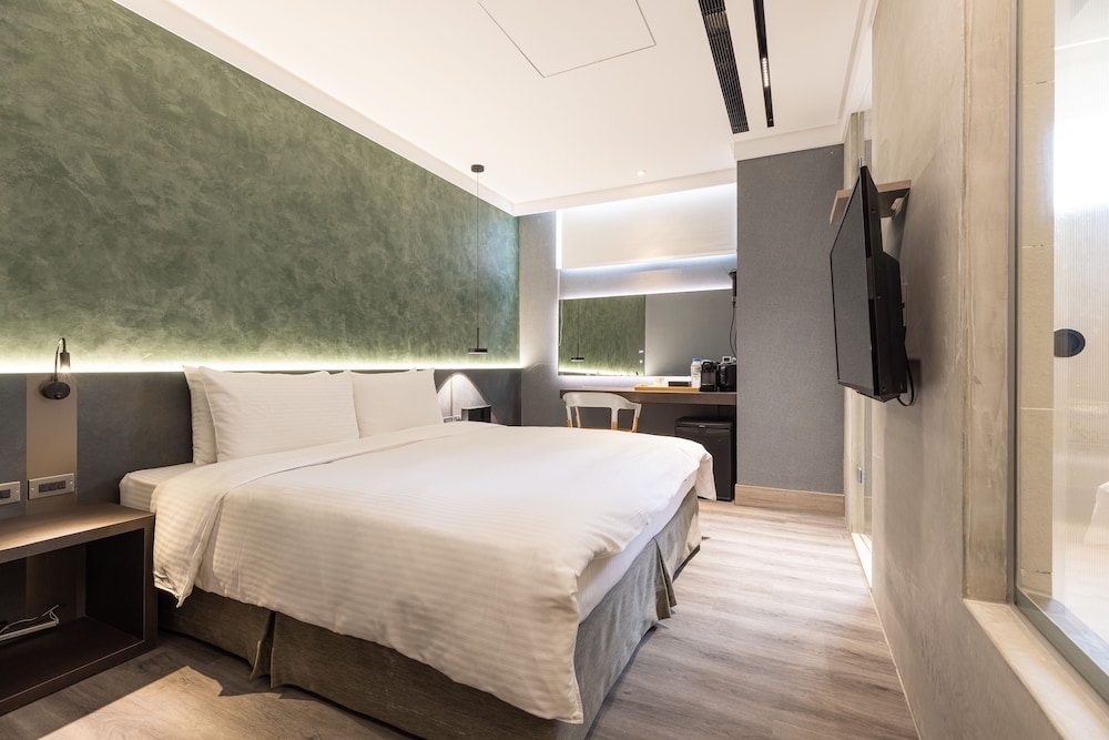 غرفة سوبيريور بسرير كوين، Green Hotel 3/6