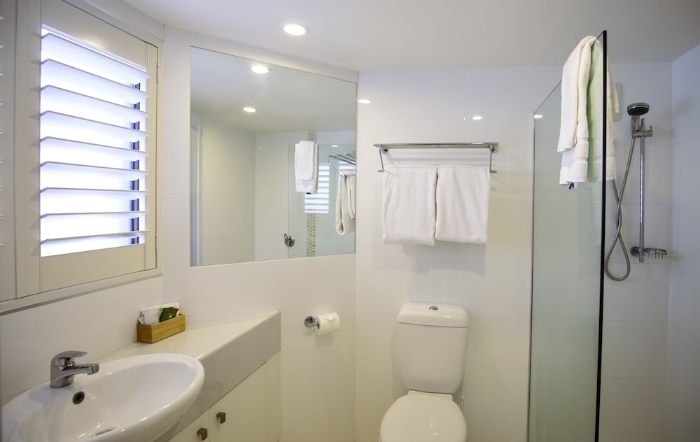 Ocean Breeze Resort 75/77