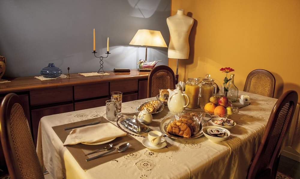 Art Fashion House Luxury Rooms 29/35