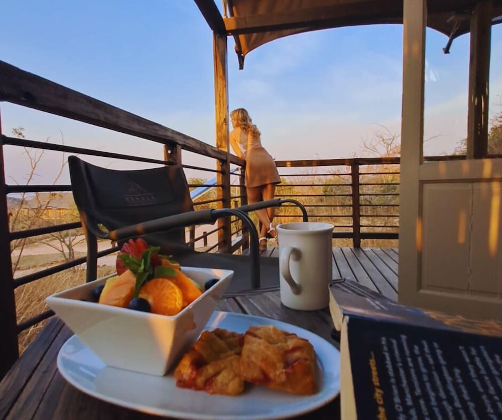 Ndhula Luxury Tented Lodge 34/48