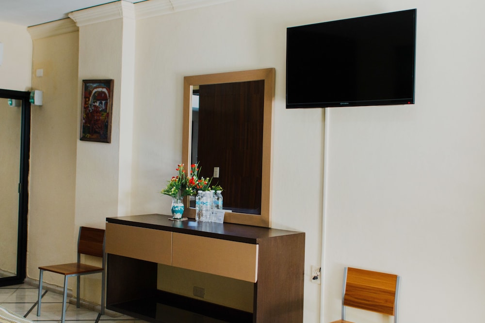Hotel Ambassador Merida 16/72