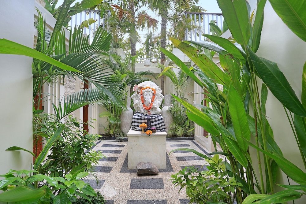 D Wina Villa Canggu 69/73