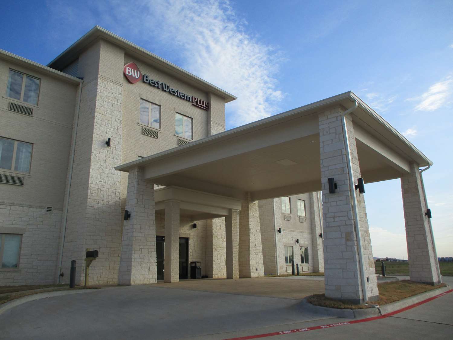 Merica Inn and Suites 8/9