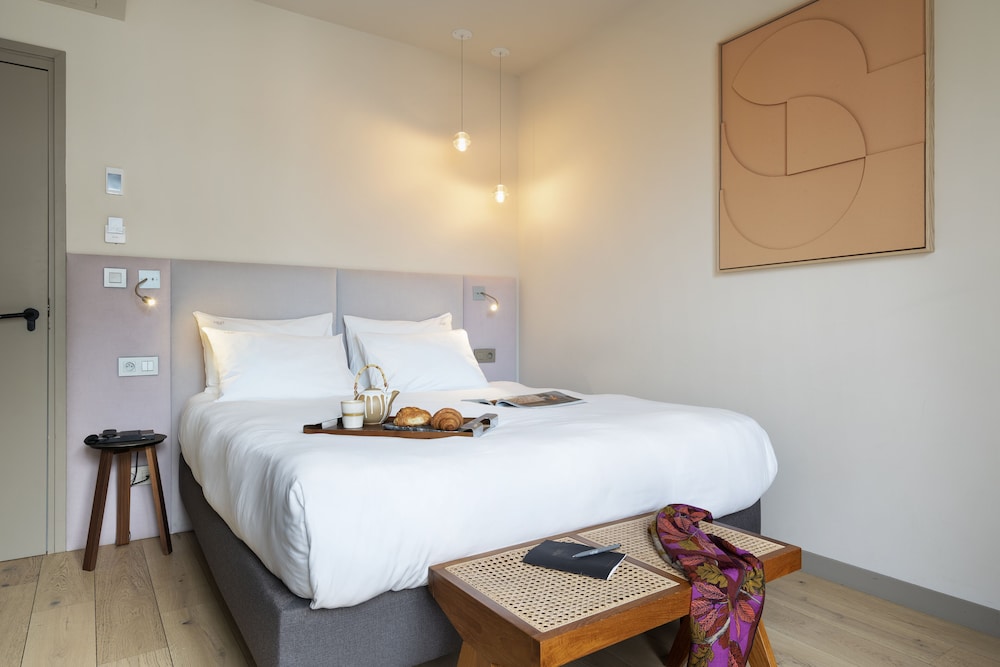 Hebe Hotel 16/41