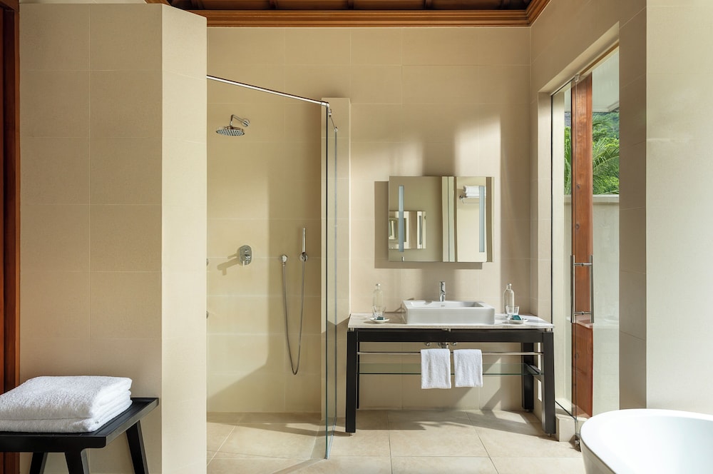 Beach Villa, King Bed، Seychelles Labriz Resort and Spa 3/4