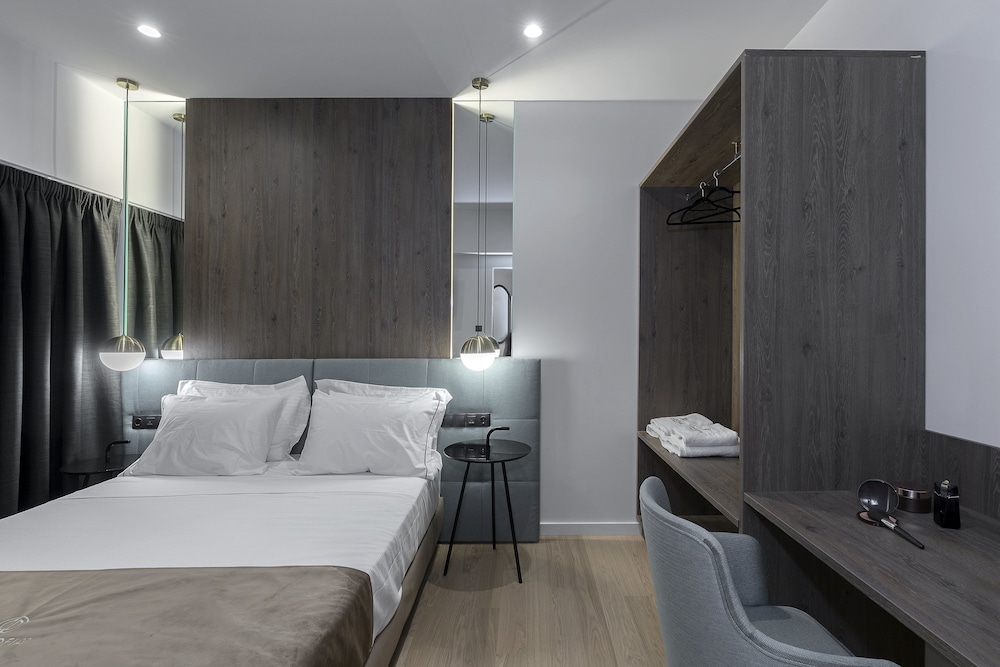 Philosofia Athens Suites 11/38
