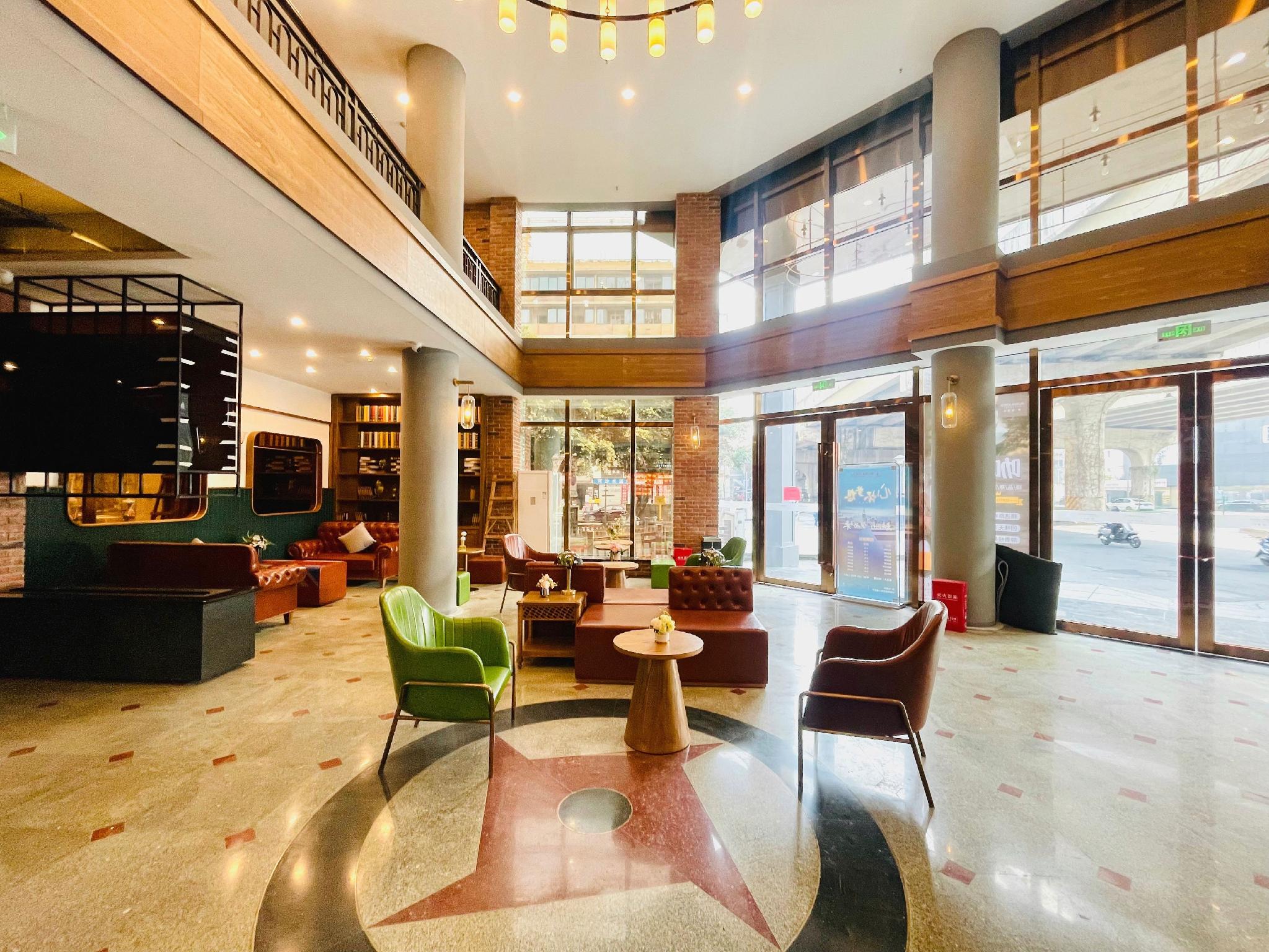 James Joyce Coffetel Chengdu (Huayang Convention and Exhibition Center Haichang Polar Aquarium) 34/42