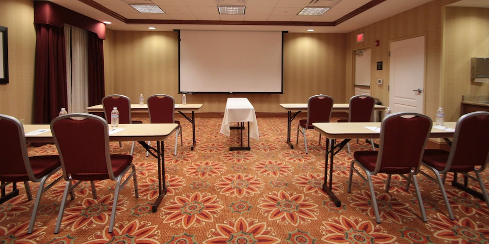 Hampton Inn Hampton Newport News Virginia 36/45