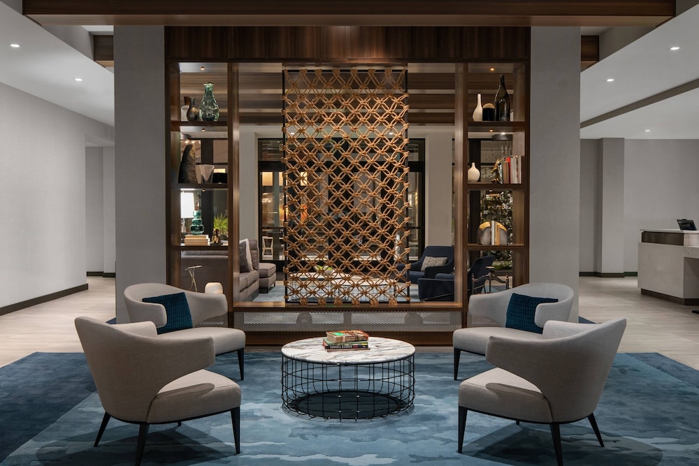 AC Hotel by Marriott Santa Rosa Sonoma Wine Country 32/55
