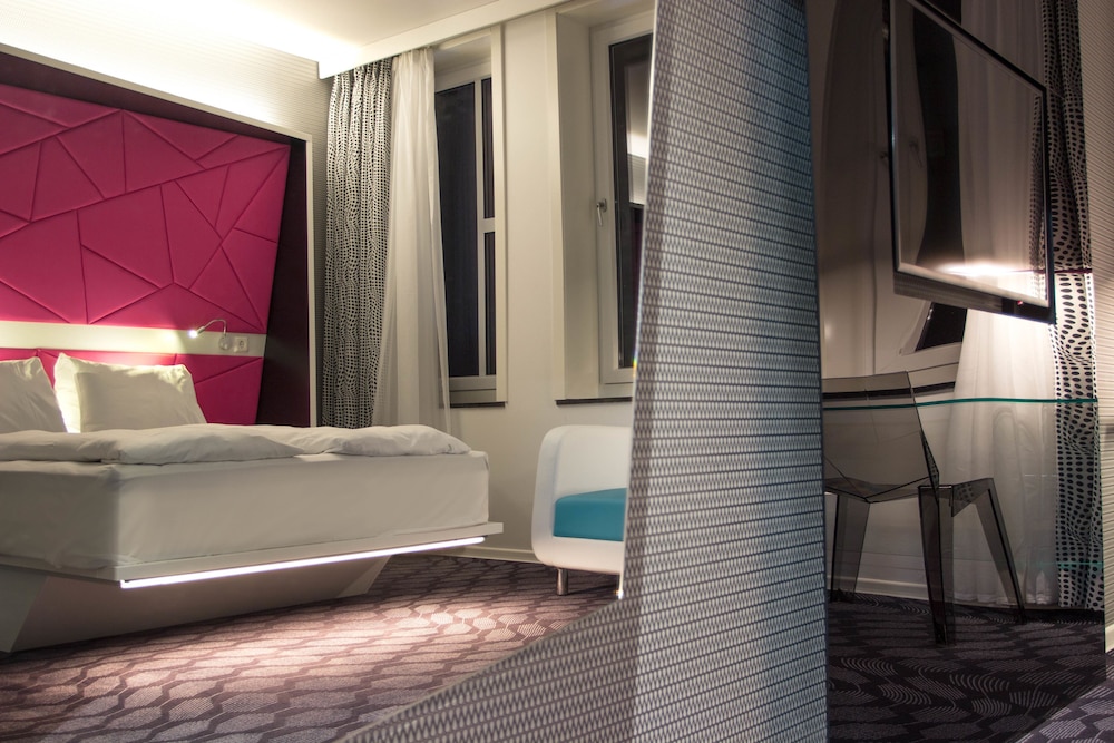 Prize by Radisson, Xhibition Bergen City 22/56