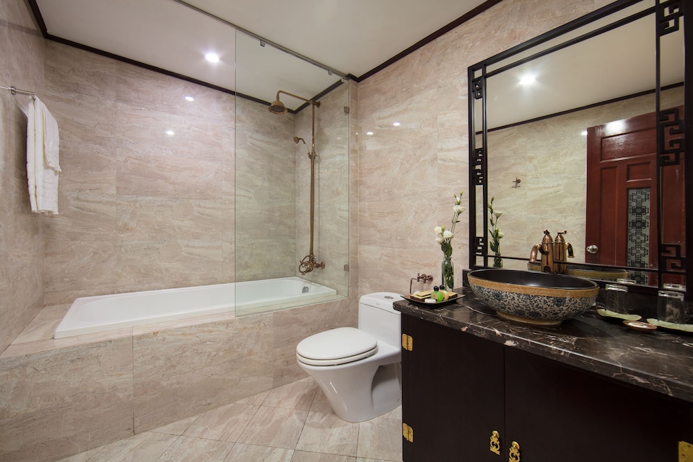 Hong Ngoc Dynastie Hotel 73/74
