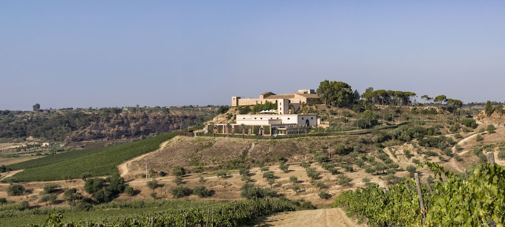 Wine Relais Feudi del Pisciotto 38/50